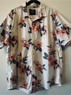 Hollister White Short-Sleeve Button-Down with Coral Floral Print